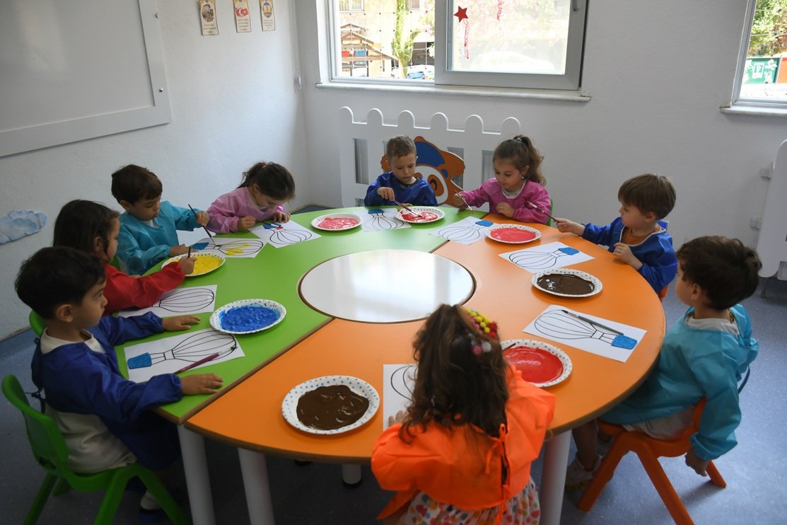 Kuşadası’nda Çocuk Kahkahaları Yaz Boyunca Da Deva